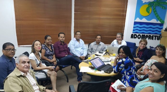 ADOMPRETUR respalda Cátedra de los Maestros del Periodismo