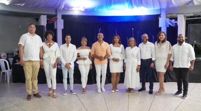 Adompretur anuncia su fiesta de Año Nuevo el 10 de enero 2025 en Club Paraíso