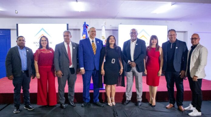 Junior McDougal es nuevo secretario general de Adompretur, filial Santiago