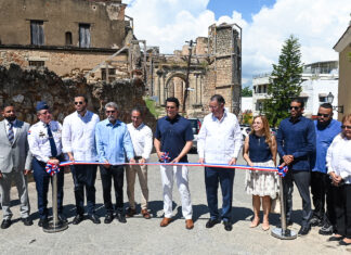 Las calles Colón y Hostos de la Ciudad Colonial fueron remozadas por MITUR